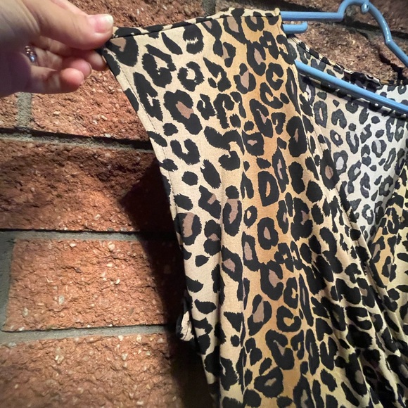 Lark & Ro Leopard Print Wrap Dress Polyester Cap Sleeve Mid-Length Stretchy XL - Picture 3 of 14
